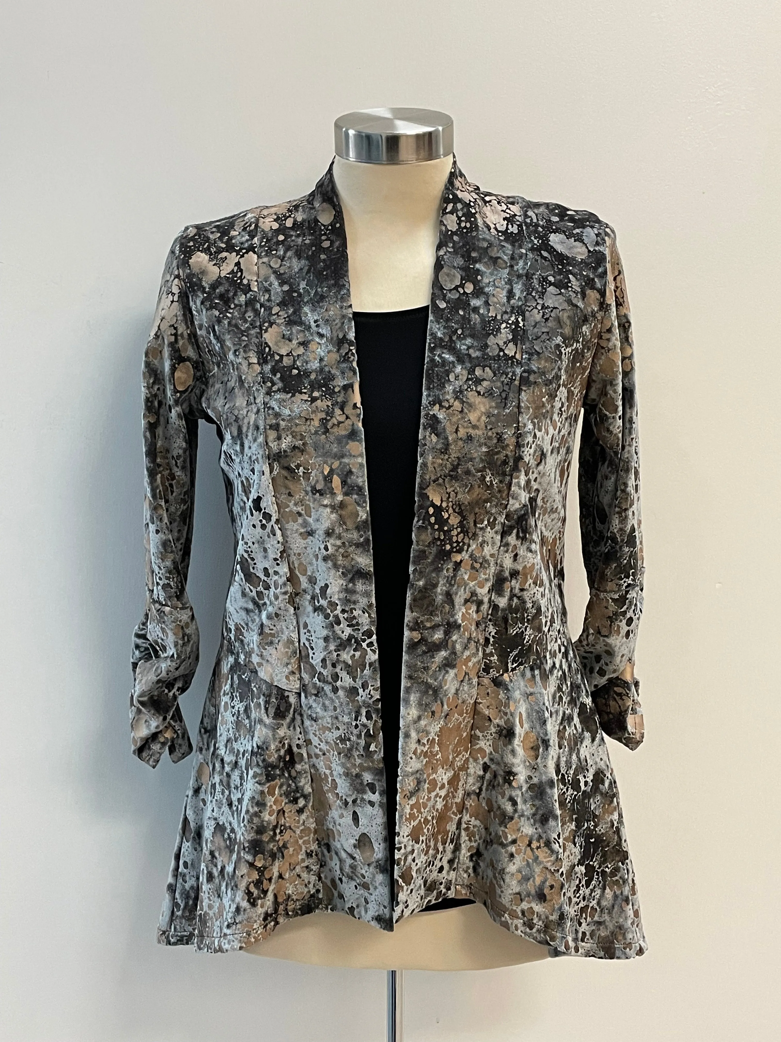 Andria Lieu Kima Set Jacket and Top 8692