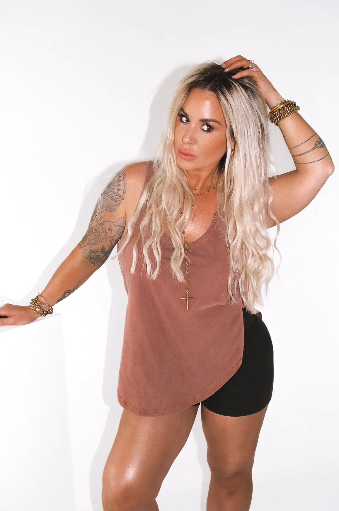 BOYFRIEND SIDE SLIT TANK