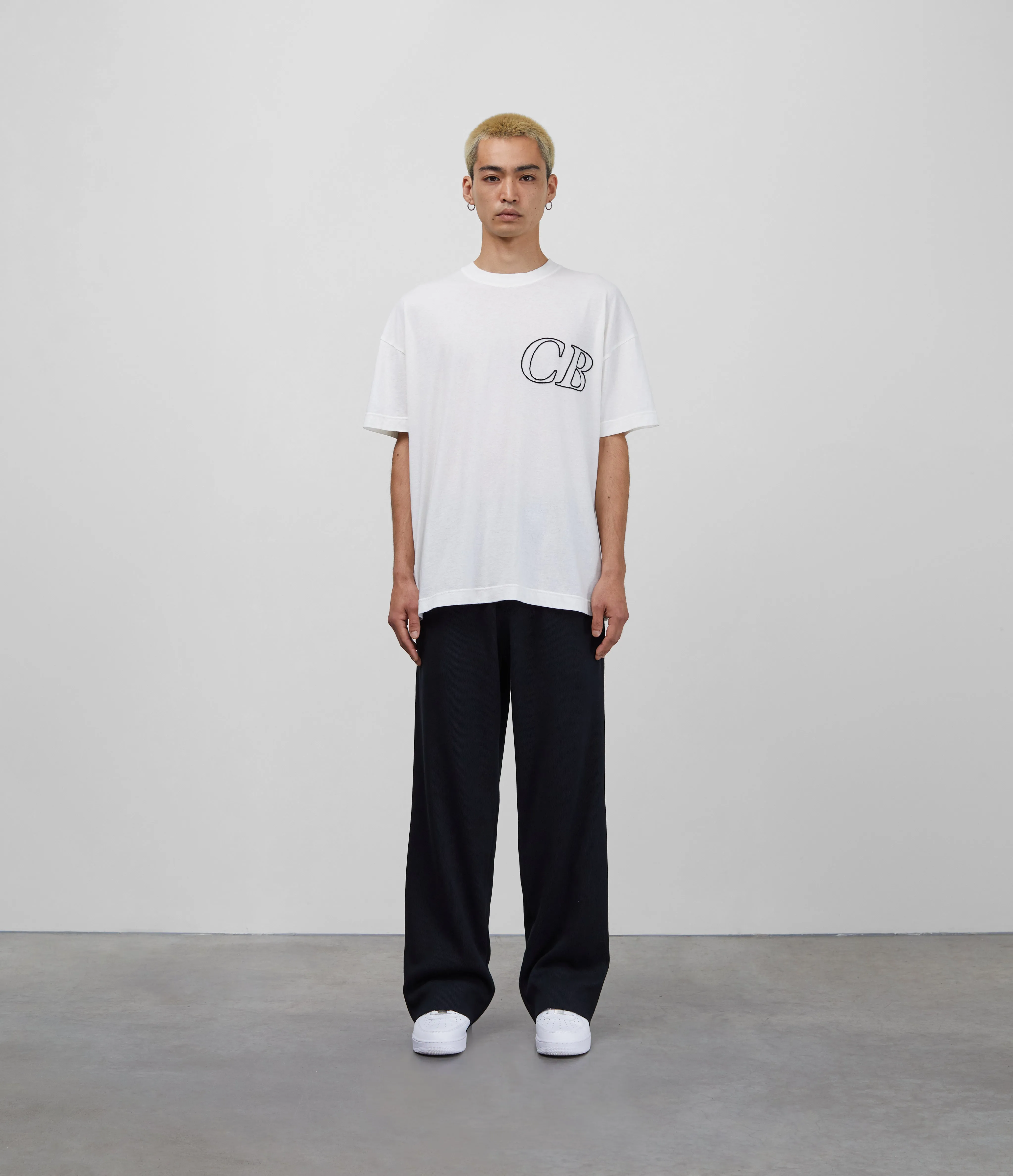 CB ITALIC OUTLINE T-SHIRT