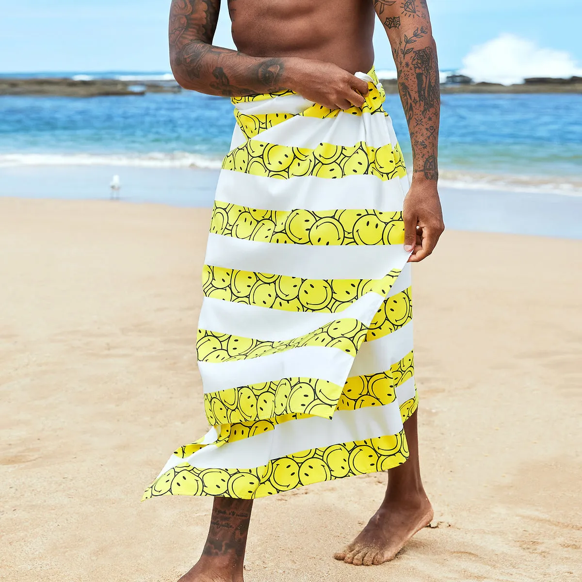 Dock & Bay Beach Towels - Doing Our Bit - Smiley - Outlet