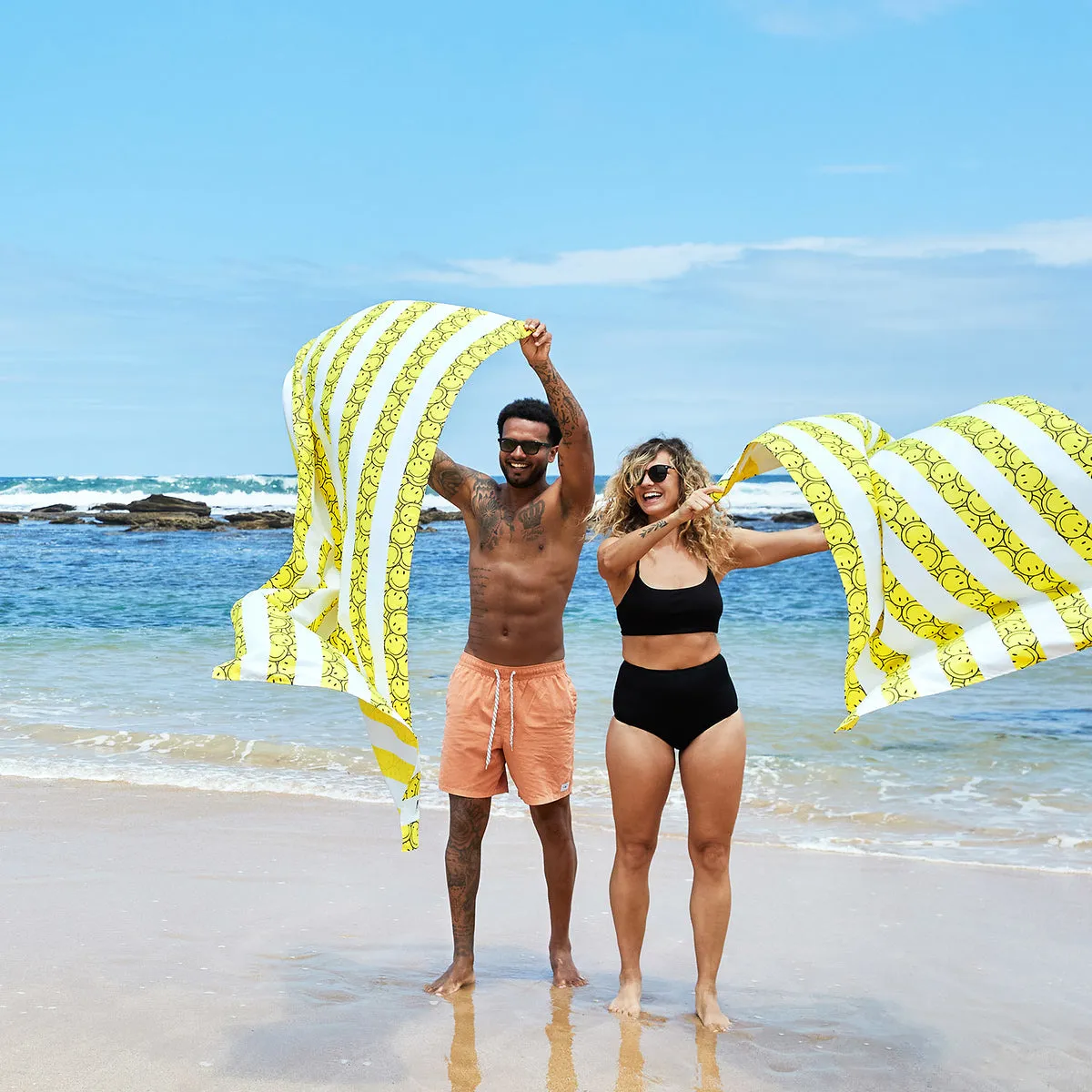 Dock & Bay Beach Towels - Doing Our Bit - Smiley - Outlet