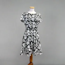 Shani black and white floral dress, size 8